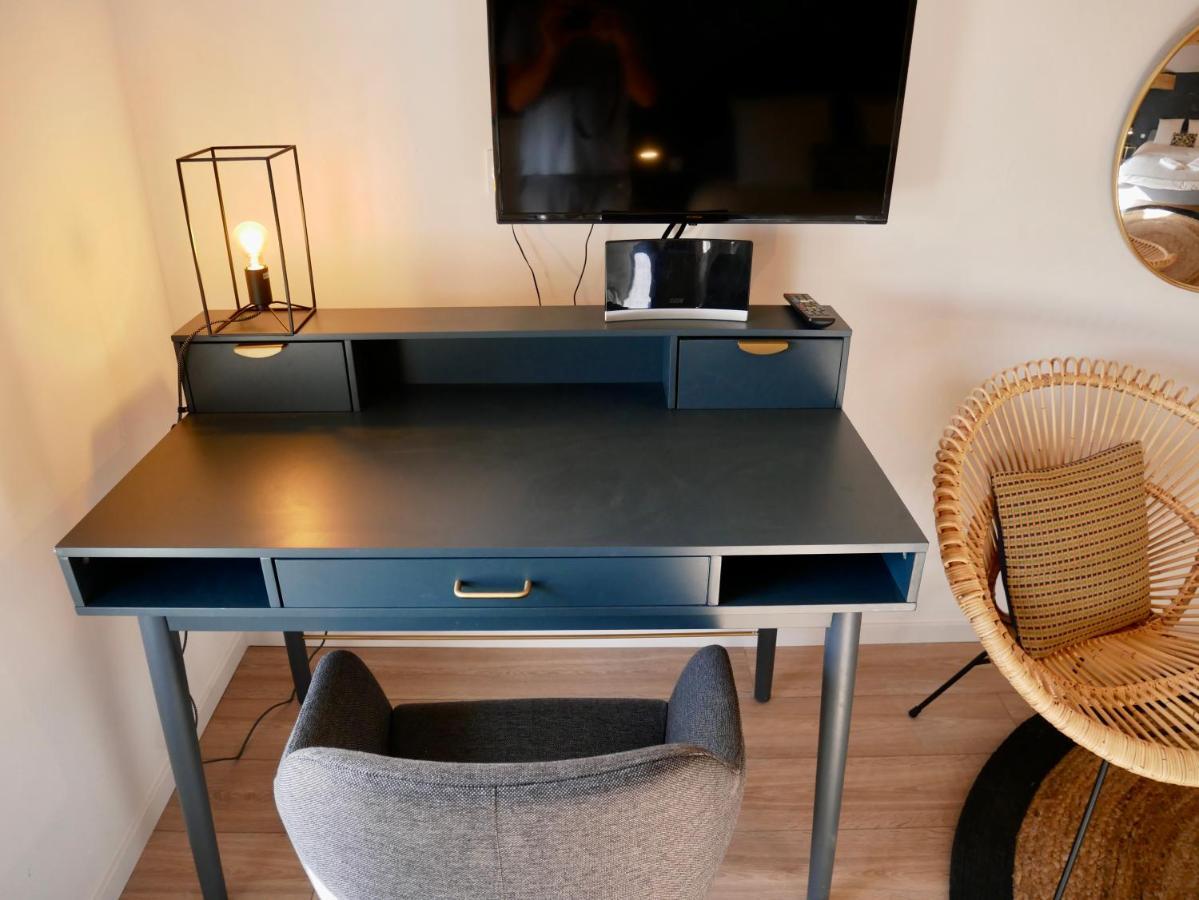 Hotel Port Miou - Coliving - Mas Des Sous Bois à Ventabren Extérieur photo